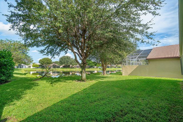 5737 Royal Club Drive, Boynton Beach, FL 33437