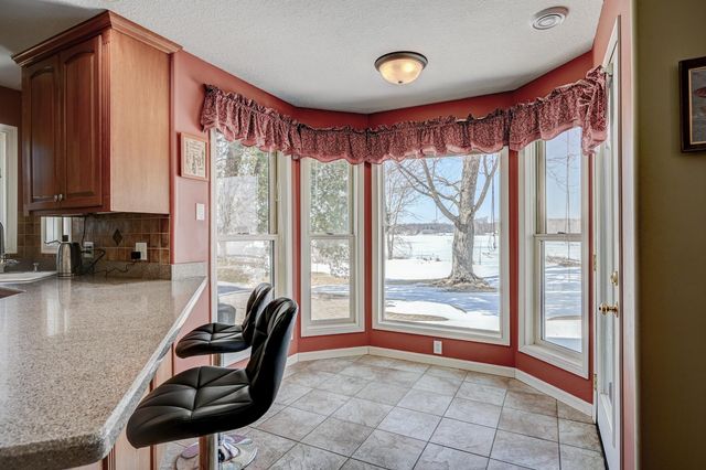 27180 Lakewood Drive NW, Isanti, MN 55040