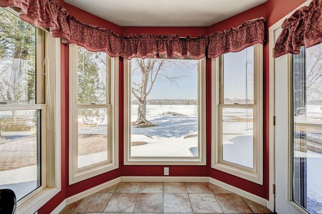 27180 Lakewood Drive NW, Isanti, MN 55040