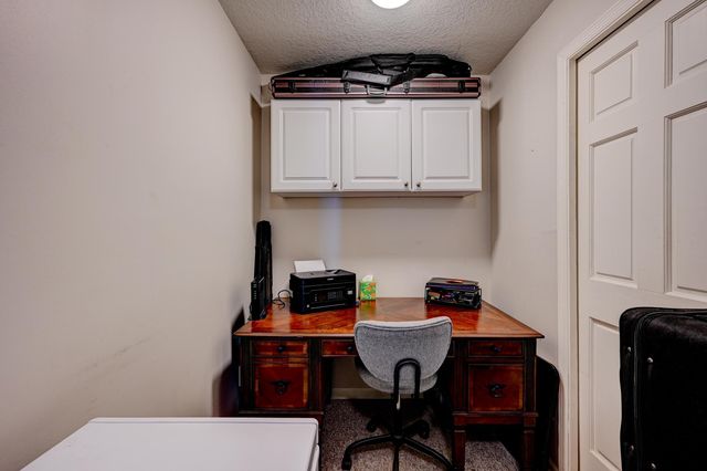 27180 Lakewood Drive NW, Isanti, MN 55040