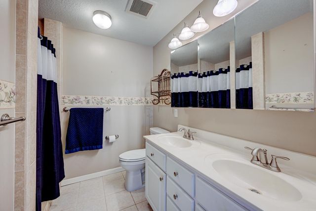 27180 Lakewood Drive NW, Isanti, MN 55040