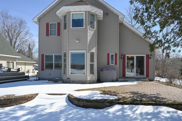 27180 Lakewood Drive NW, Isanti, MN 55040