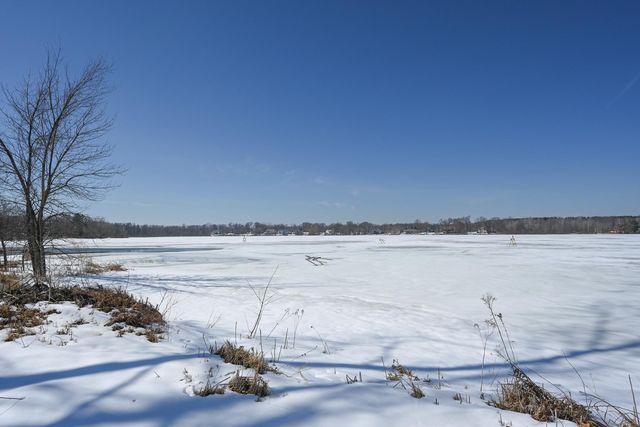 27180 Lakewood Drive NW, Isanti, MN 55040