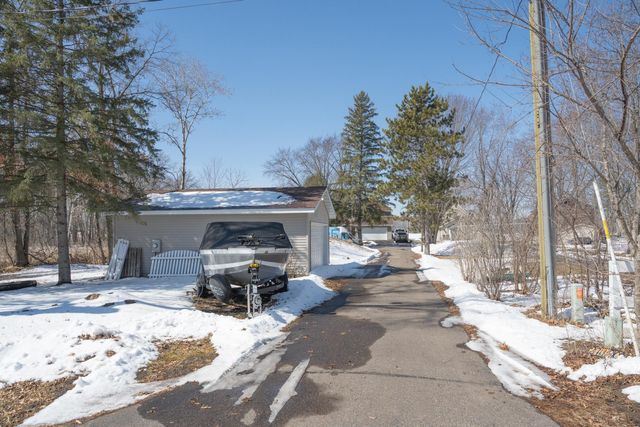 27180 Lakewood Drive NW, Isanti, MN 55040