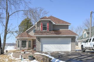 27180 Lakewood Drive NW, Isanti, MN 55040