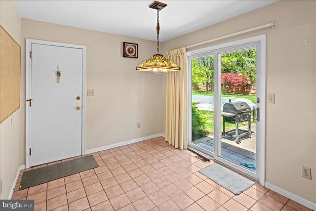 5 PINEWOOD COURT, West Windsor, NJ 08550