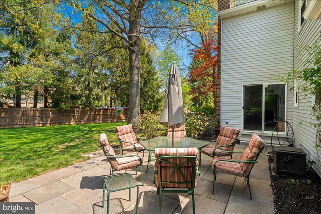 5 PINEWOOD COURT, West Windsor, NJ 08550