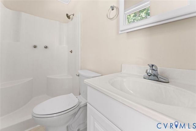 3020 Sand Hills Dr, Chester, VA 23831