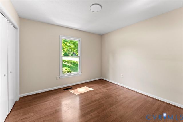 3020 Sand Hills Dr, Chester, VA 23831