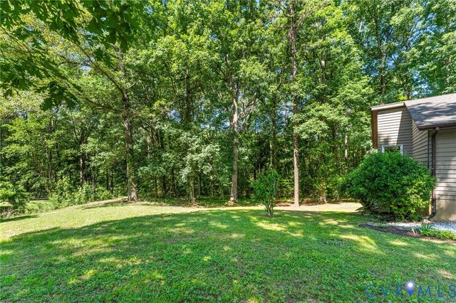 3020 Sand Hills Dr, Chester, VA 23831