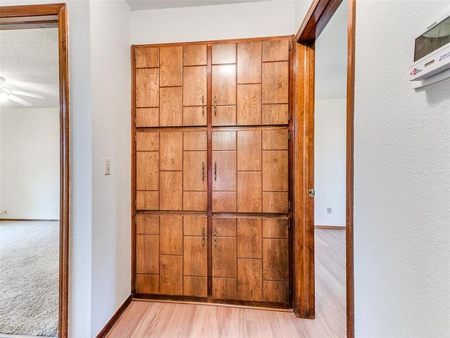 1813 Greenway Court, Yukon, OK 73099