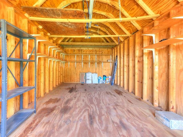 1813 Greenway Court, Yukon, OK 73099