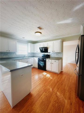 3368 Hill Pond Drive, Buford, GA 30519