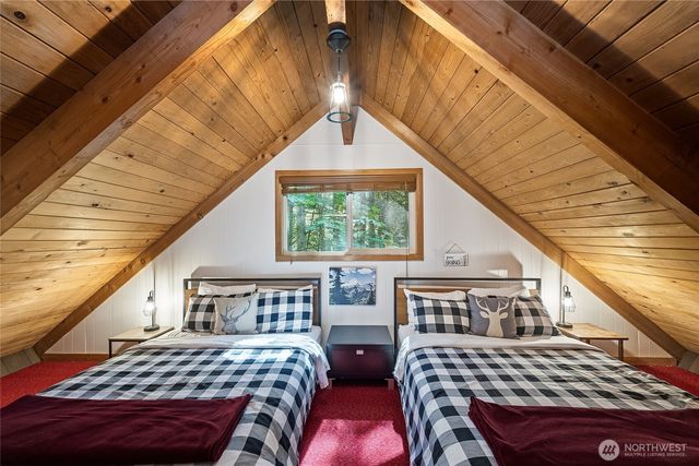 7125 Cougar Gap, Deming, WA 98244