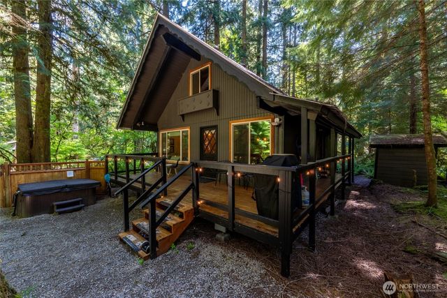 7125 Cougar Gap, Deming, WA 98244
