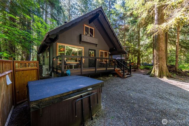 7125 Cougar Gap, Deming, WA 98244