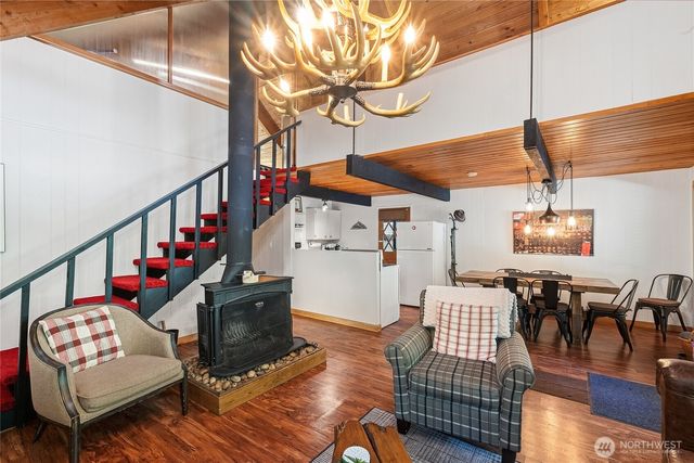 7125 Cougar Gap, Deming, WA 98244
