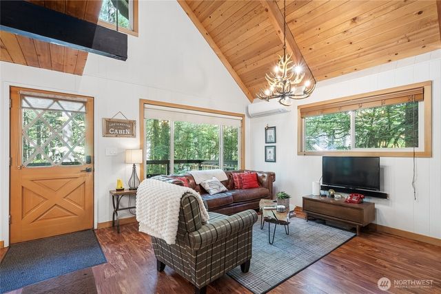 7125 Cougar Gap, Deming, WA 98244