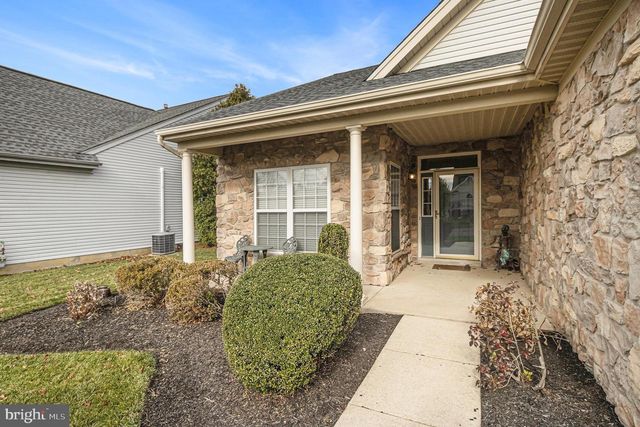 204 NEIGHBORS RD, Warrington, PA 18976