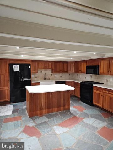 468 LIONVILLE STATION RD, Chester Springs, PA 19425