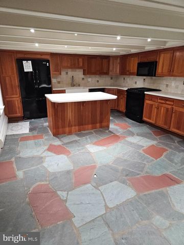 468 LIONVILLE STATION RD, Chester Springs, PA 19425