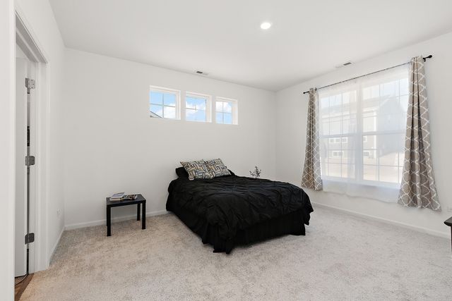 6042 E 116th Avenue, Crown Point, IN 46307