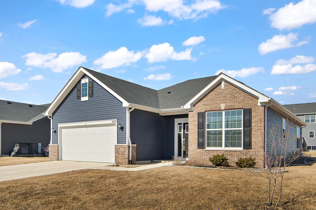 6042 E 116th Avenue, Crown Point, IN 46307