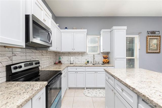 208 San Benito Street, San Juan, TX 78589