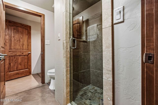 702 W Cresta Loma Drive, Tucson, AZ 85704