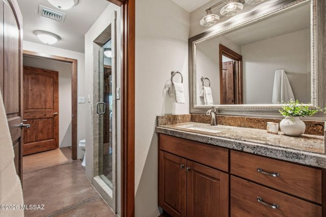702 W Cresta Loma Drive, Tucson, AZ 85704