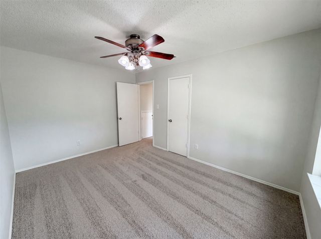 2026 Cardinal Lane, Lewisville, TX 75077