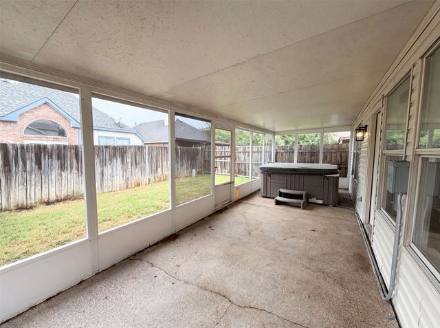 2026 Cardinal Lane, Lewisville, TX 75077