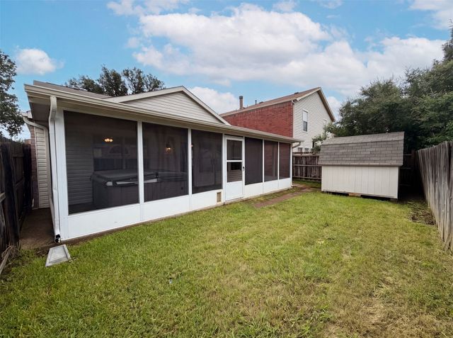 2026 Cardinal Lane, Lewisville, TX 75077