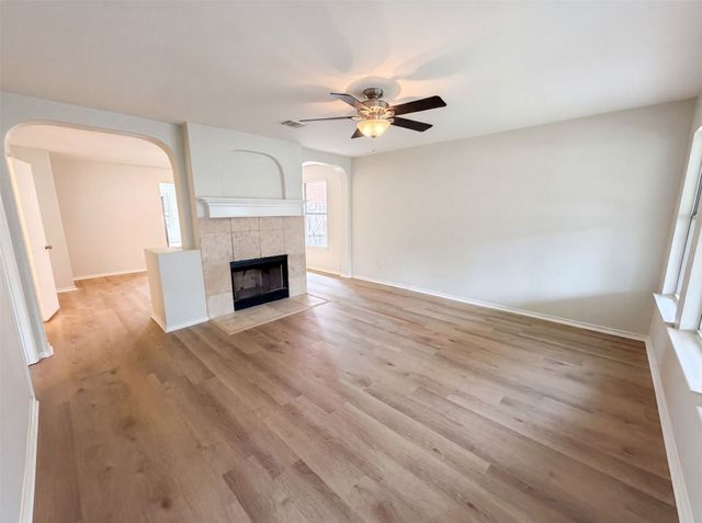 2026 Cardinal Lane, Lewisville, TX 75077