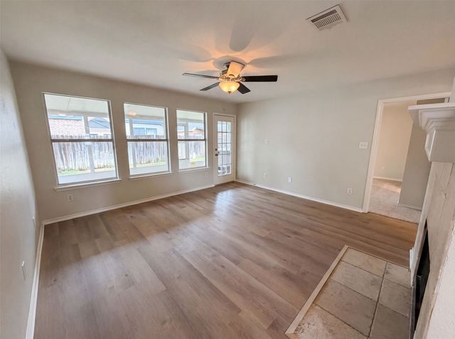 2026 Cardinal Lane, Lewisville, TX 75077
