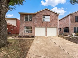 2026 Cardinal Lane, Lewisville, TX 75077