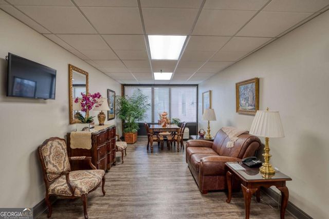 300 Johnson Ferry Road NE A305, Atlanta, GA 30328