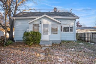 910 W Borley Avenue, Mishawaka, IN 46545