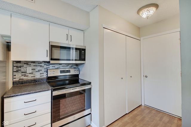 6454 Watham Court, Indianapolis, IN 46250