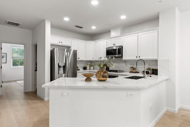 1680 Shore Place 5, Santa Clara, CA 95054