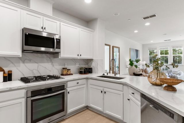 1680 Shore Place 5, Santa Clara, CA 95054