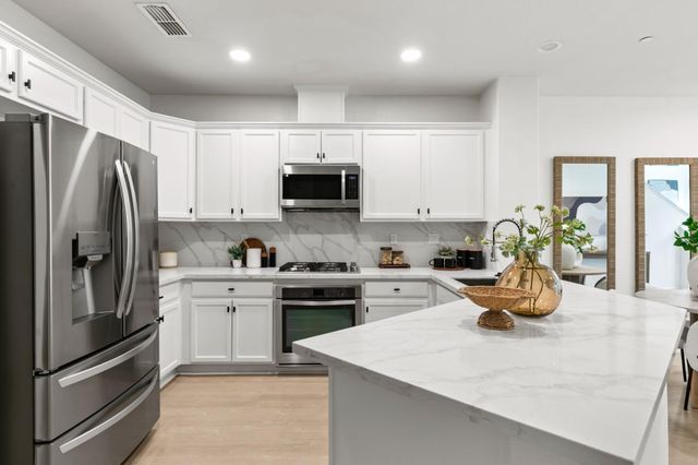 1680 Shore Place 5, Santa Clara, CA 95054