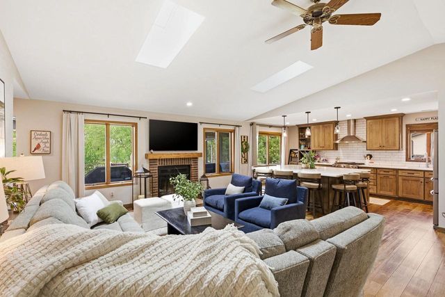 718 Arbor Vitae Place, Verona, WI 53593