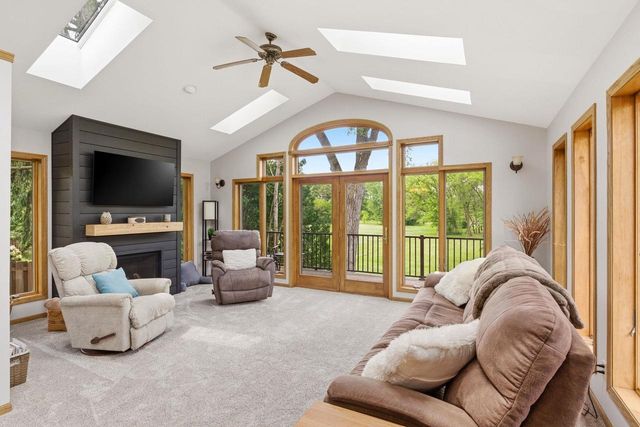 718 Arbor Vitae Place, Verona, WI 53593