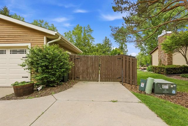 718 Arbor Vitae Place, Verona, WI 53593