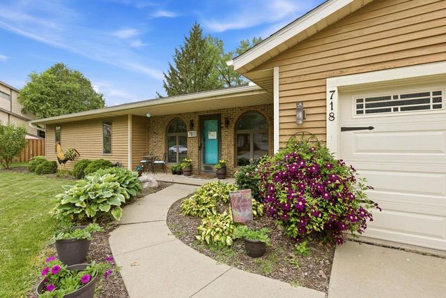 718 Arbor Vitae Place, Verona, WI 53593