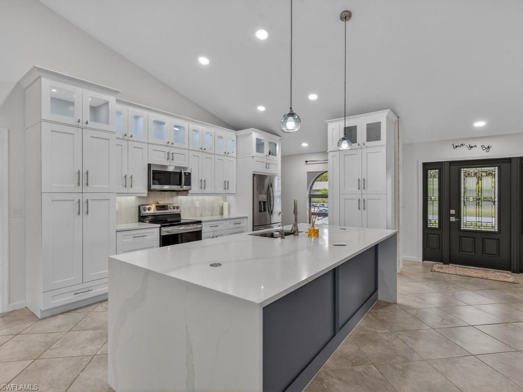 2264 Outrigger LN, NAPLES, FL 34104 — photo 3