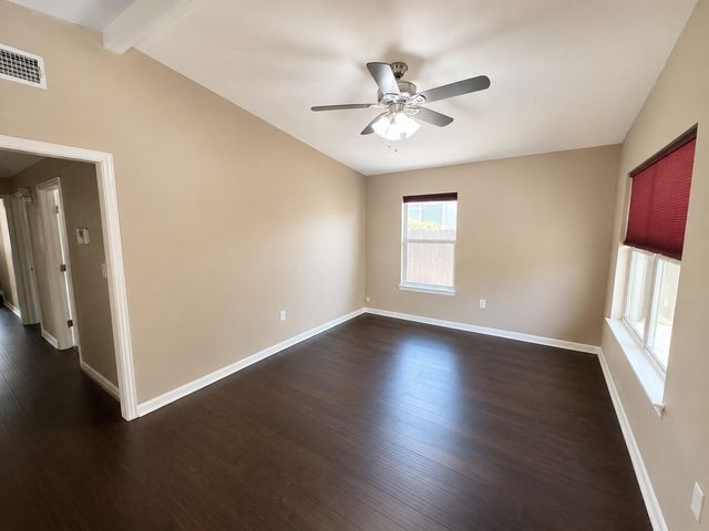 5410 Downs DR, Austin, TX 78721