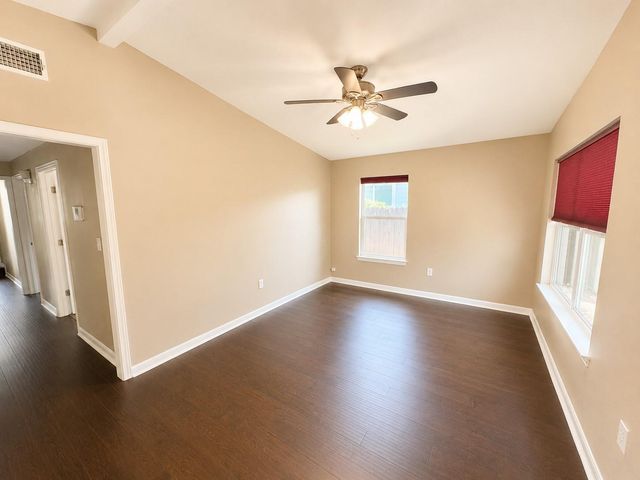 5410 Downs DR, Austin, TX 78721