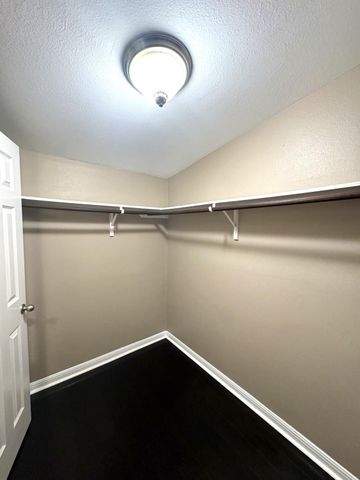 5410 Downs DR, Austin, TX 78721